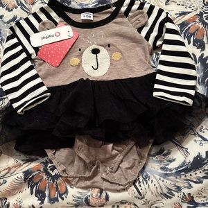 Pat pat turu long sleeve onesie